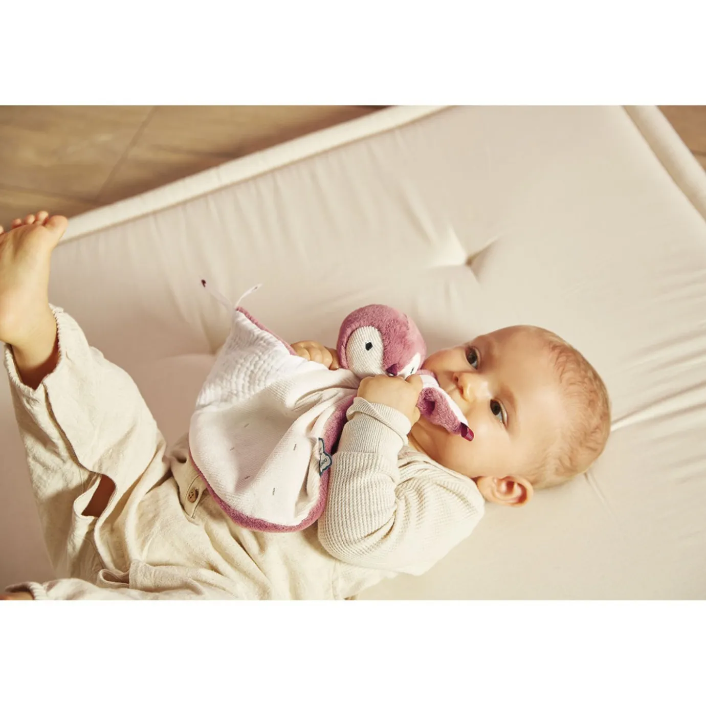 Kaloo Doudou Penguin Pink> Animal Comforter