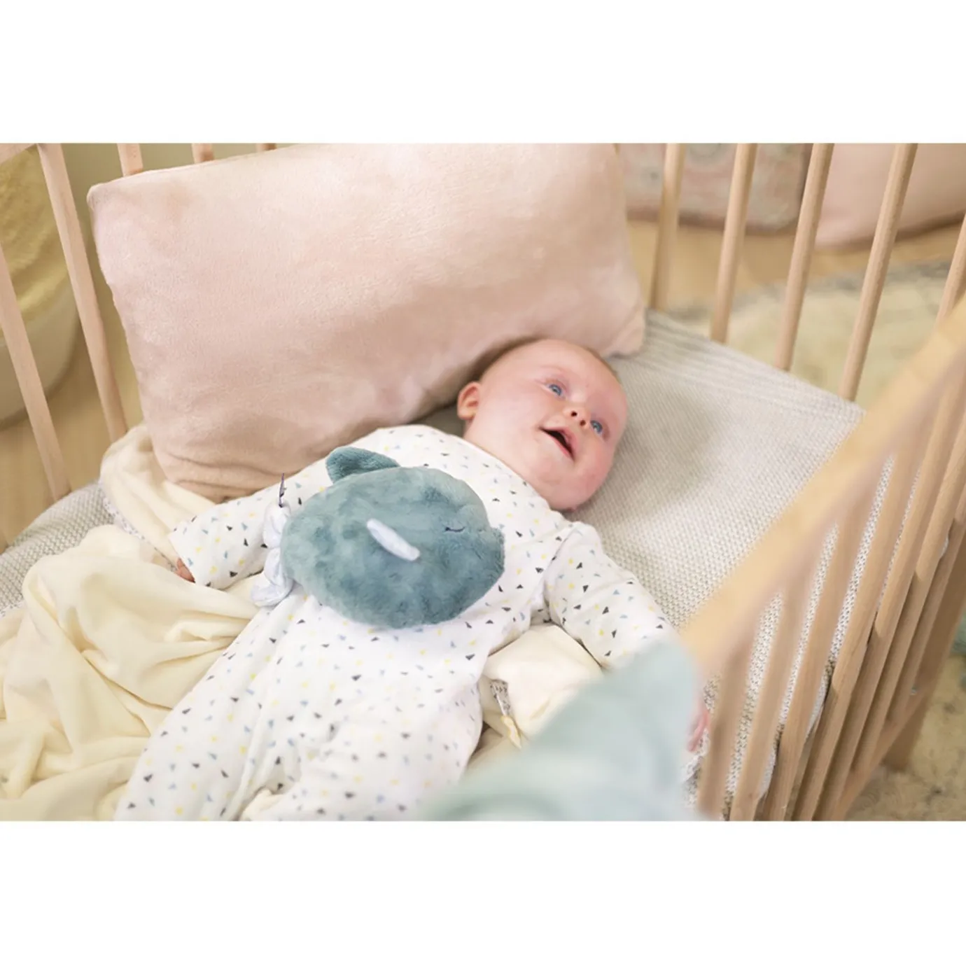 Kaloo Feel Good Plush Little Fish> Stuffed Animals