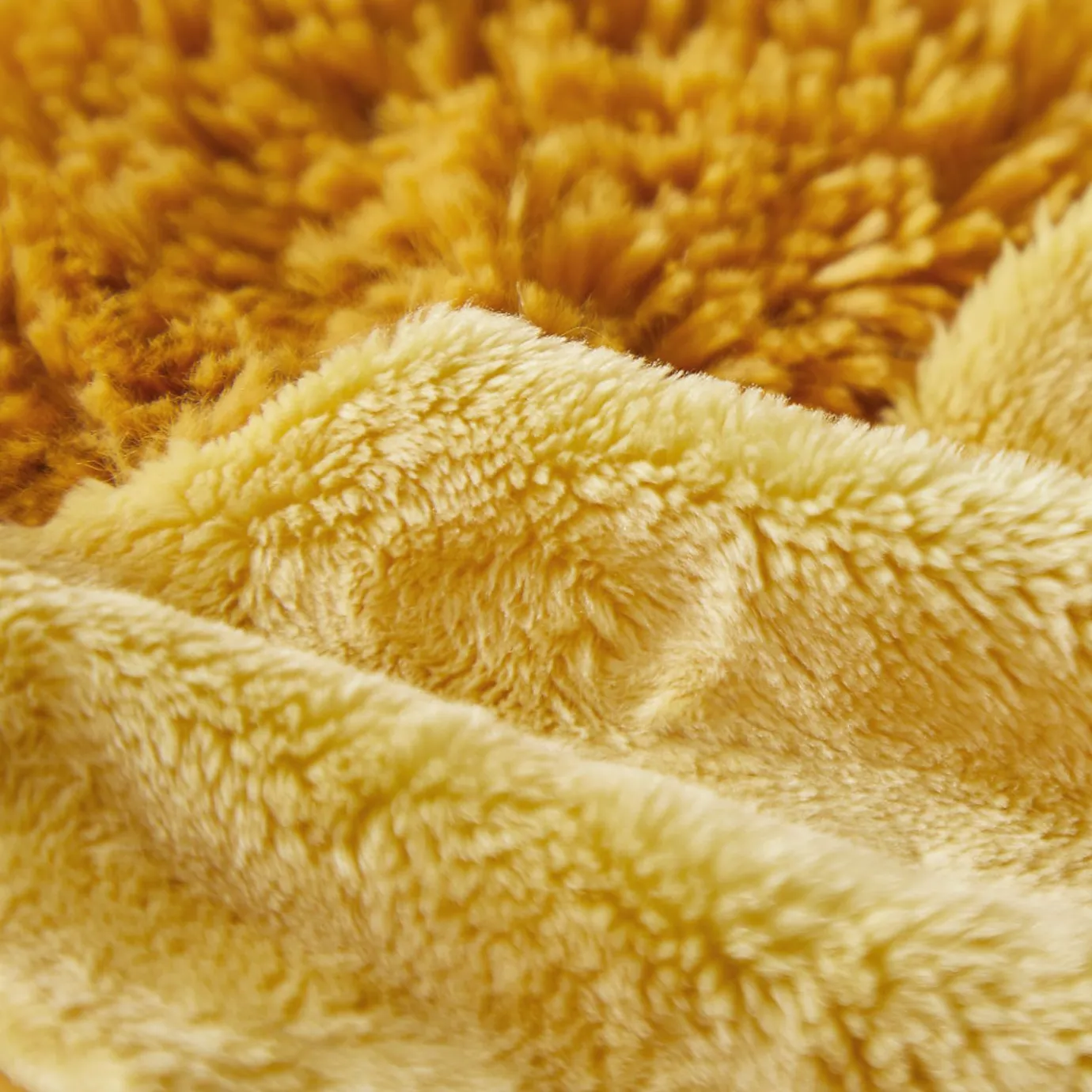 Kaloo Nougat Lion Puppet> Animal Comforter